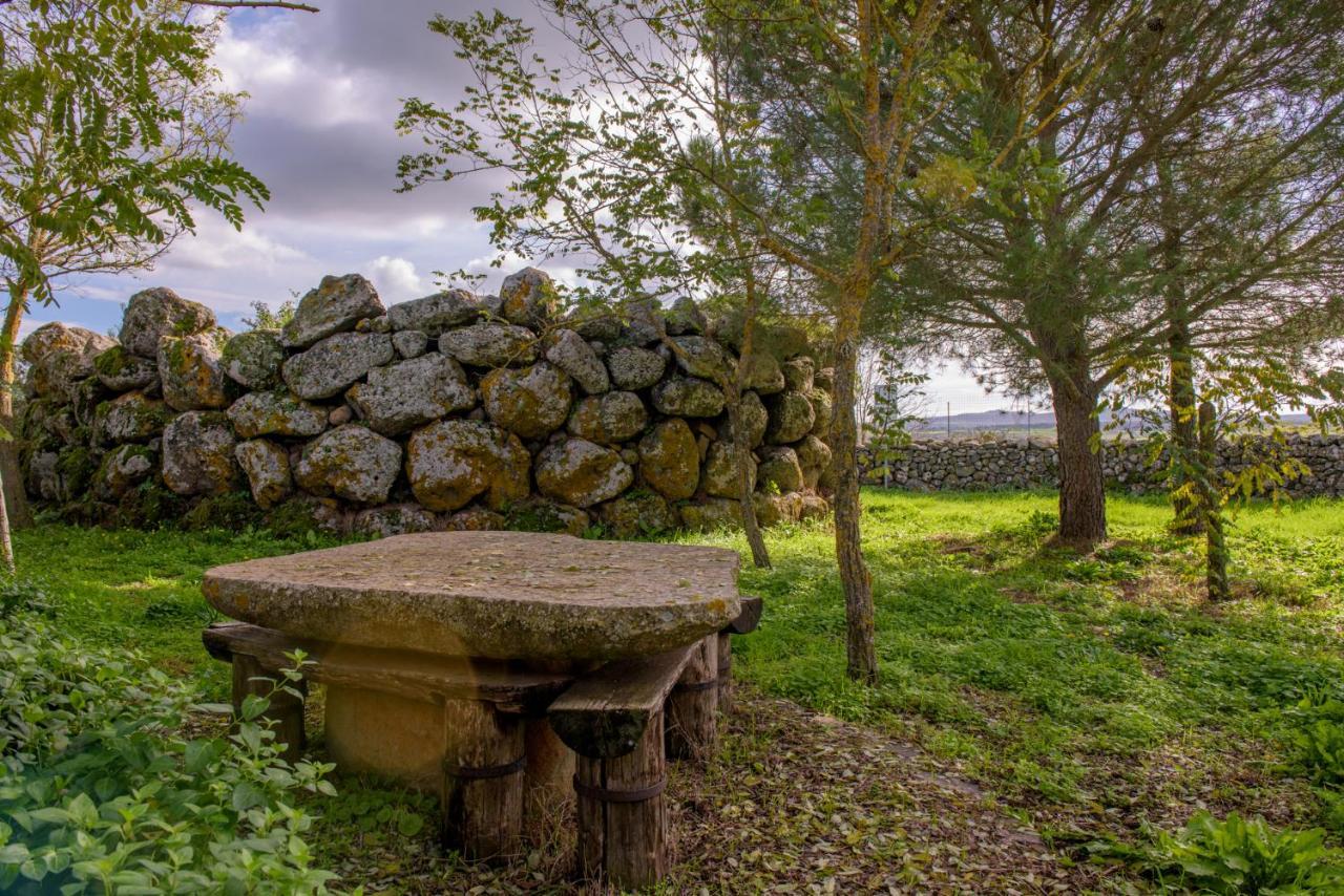 Agriturismo Nuragh'Elighe Sindia Luaran gambar