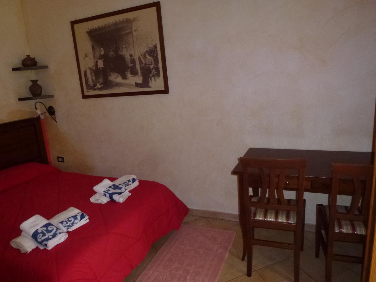 Agriturismo Nuragh'Elighe Sindia Luaran gambar